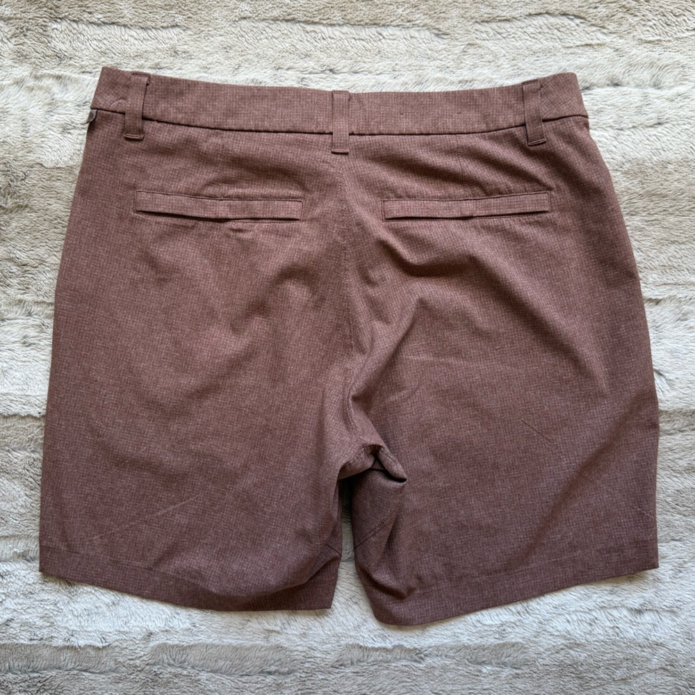 Lululemon Commission Classic-Fit Short 7" *Ventlight in
Heathered Smoky Topaz - Picture 6 of 15